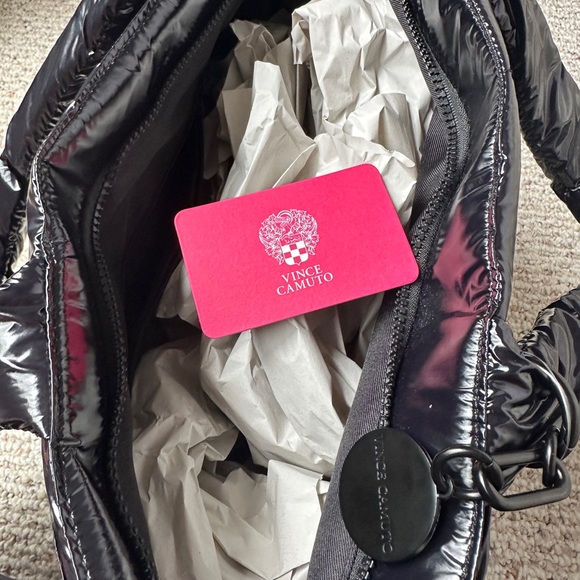 NWT VINCE CAMUTO AUTHENTIC DAYAH TOTE - Picture 7 of 10